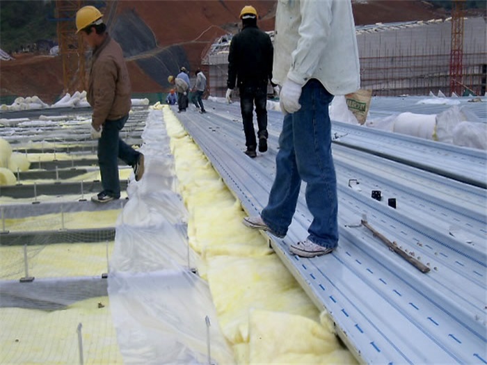 麻城安吉县体育馆网架